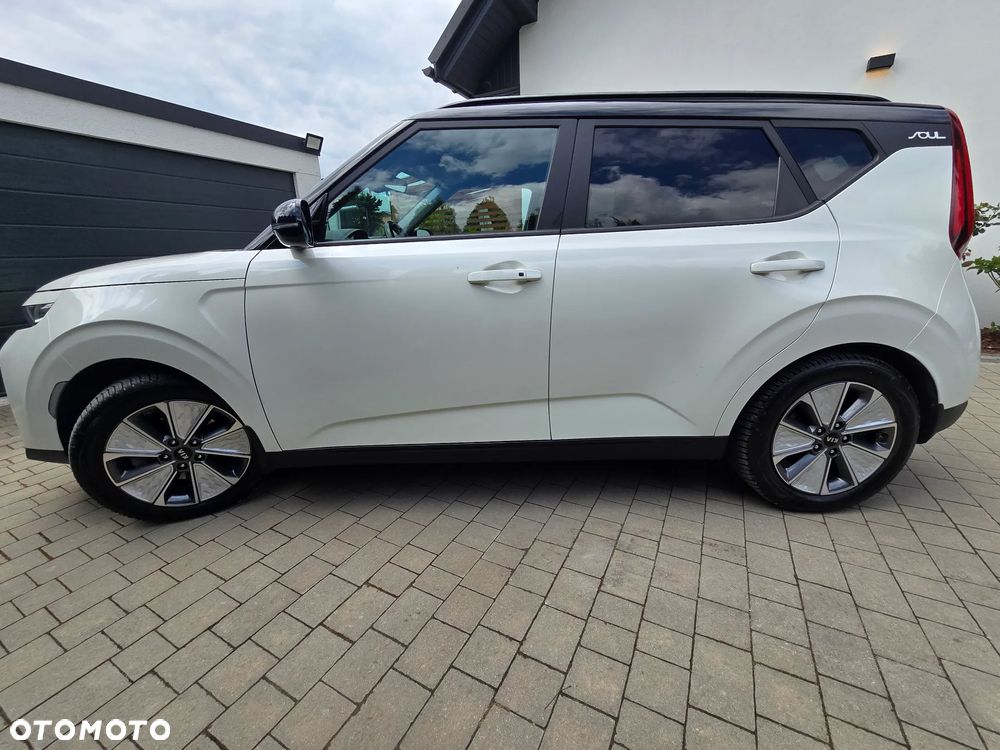 Kia Soul 64kWh XL - 11
