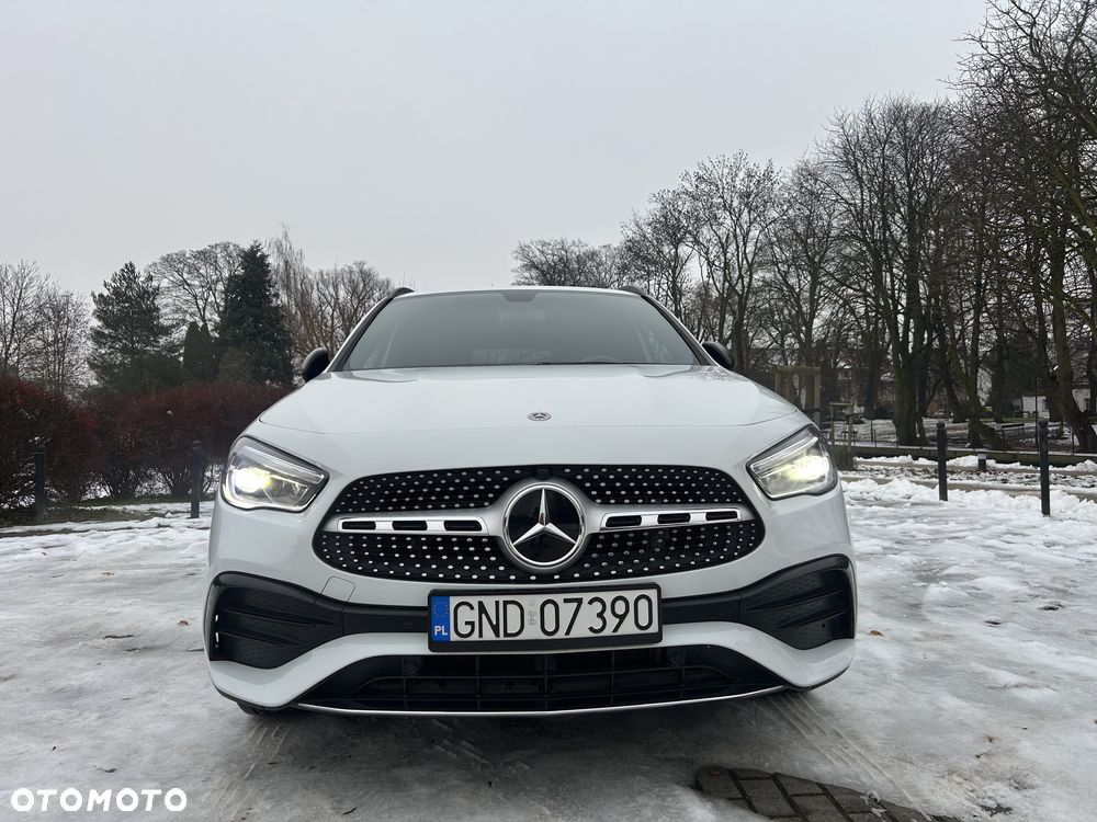 Mercedes-Benz GLA 250 4Matic 8G-DCT AMG Line - 2