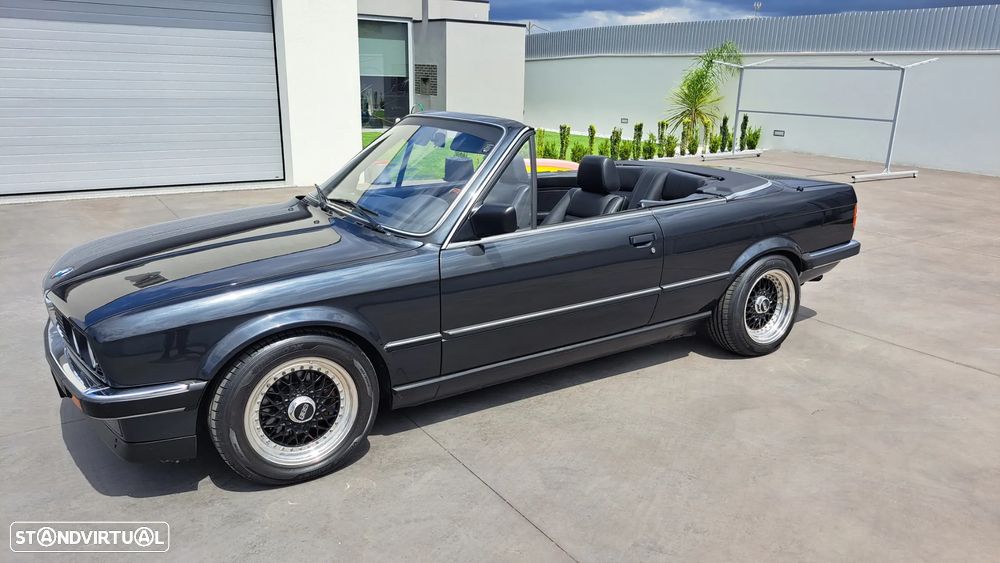 BMW 320 i Cabriolet - 1