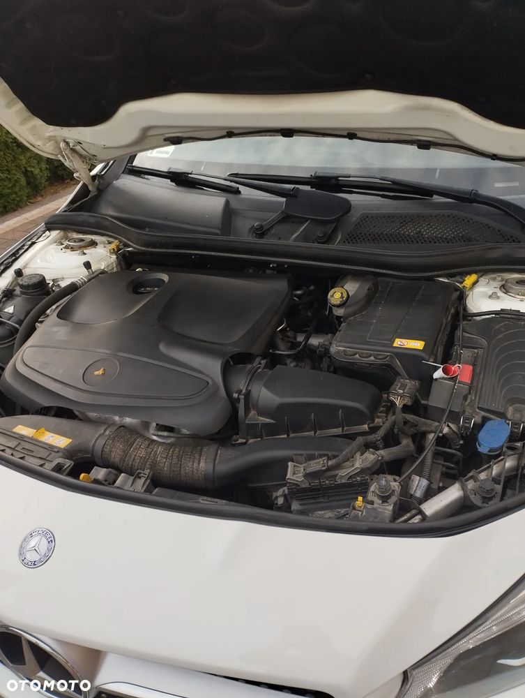 Mercedes-Benz CLA - 25