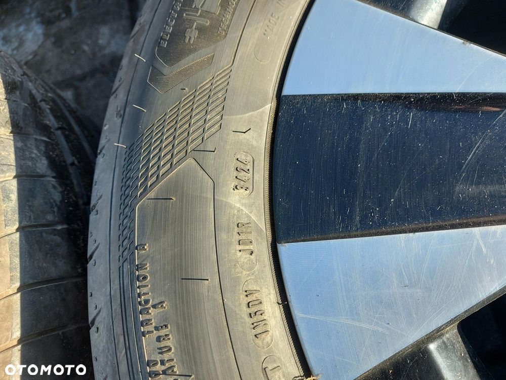 Mercedes EQV w447 V-klasa, 2021 koła felgi aluminiowe opony 17 245/45/17 - 10