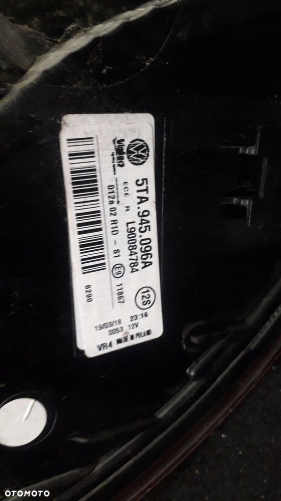 Lampa prawa VW Touran 15 tył tylna 5TA 945 096A - 3