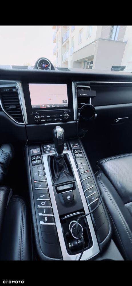 Porsche Macan - 11