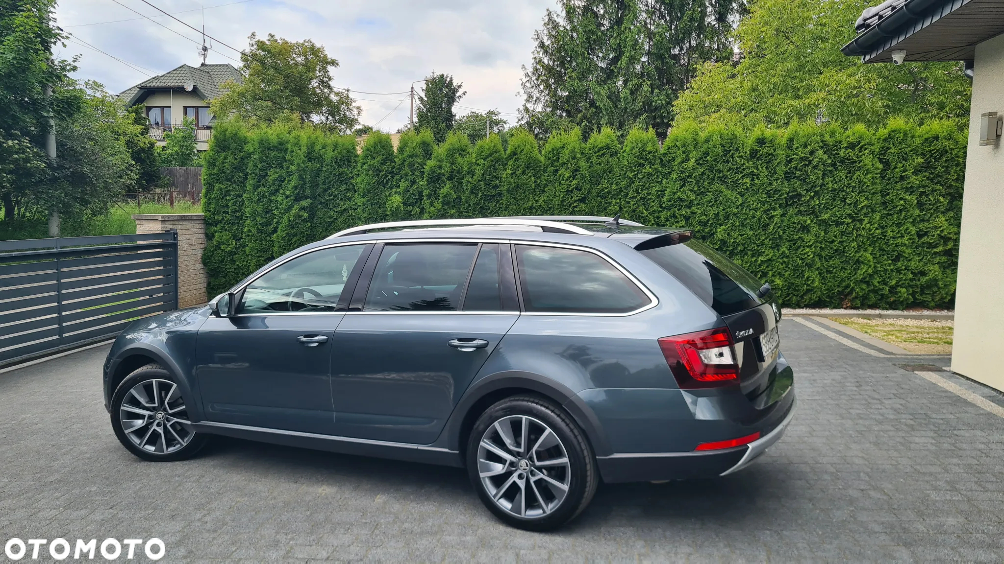 Skoda Octavia 2.0 TDI 4x4 Scout DSG - 14