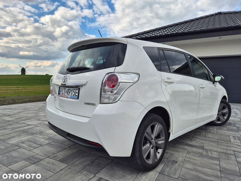 Toyota Verso 1.6 D-4D Premium - 18