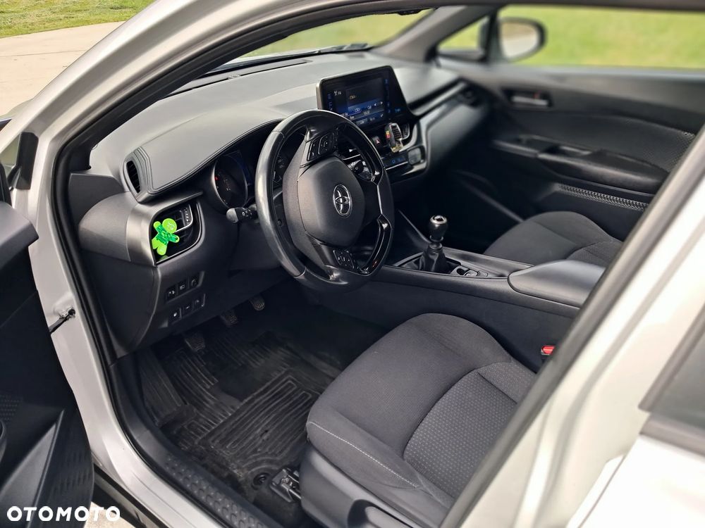 Toyota C-HR 1.2 T Premium - 11