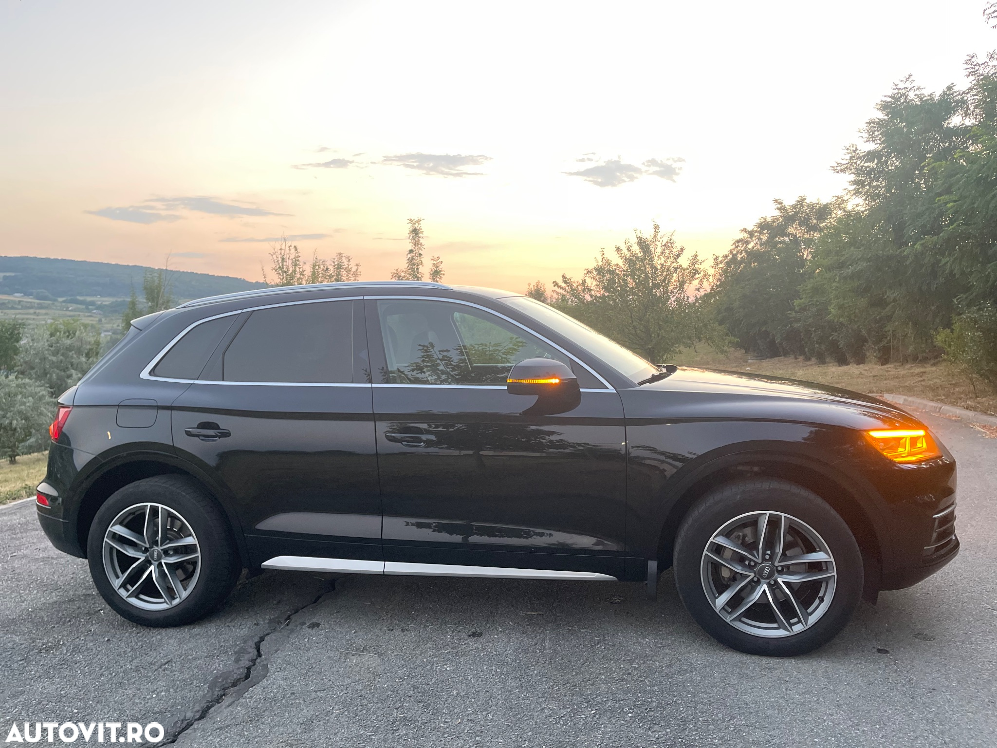 Audi Q5 2.0 40 TDI quattro S tronic Design - 6