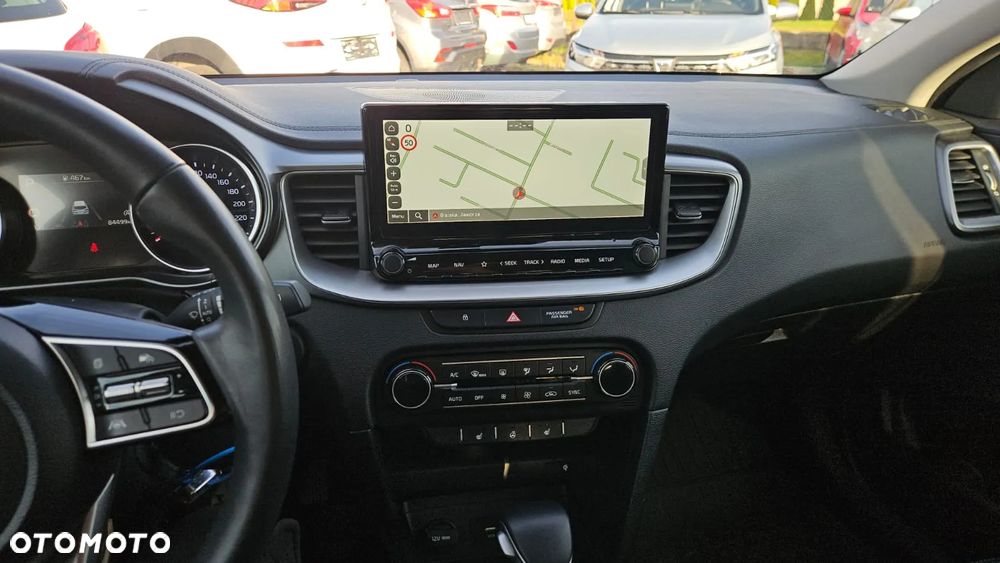 Kia Ceed 1.5 T-GDI Business Line DCT - 13