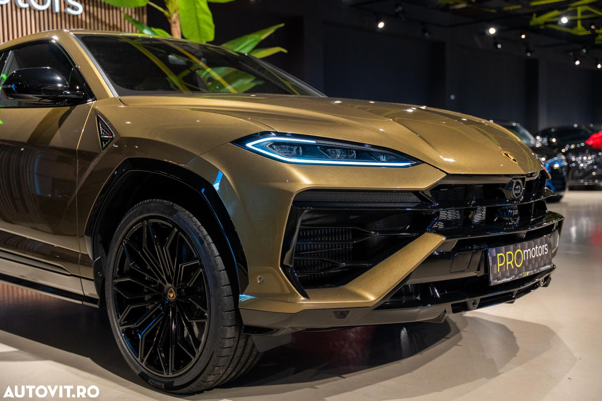 Lamborghini URUS - 7