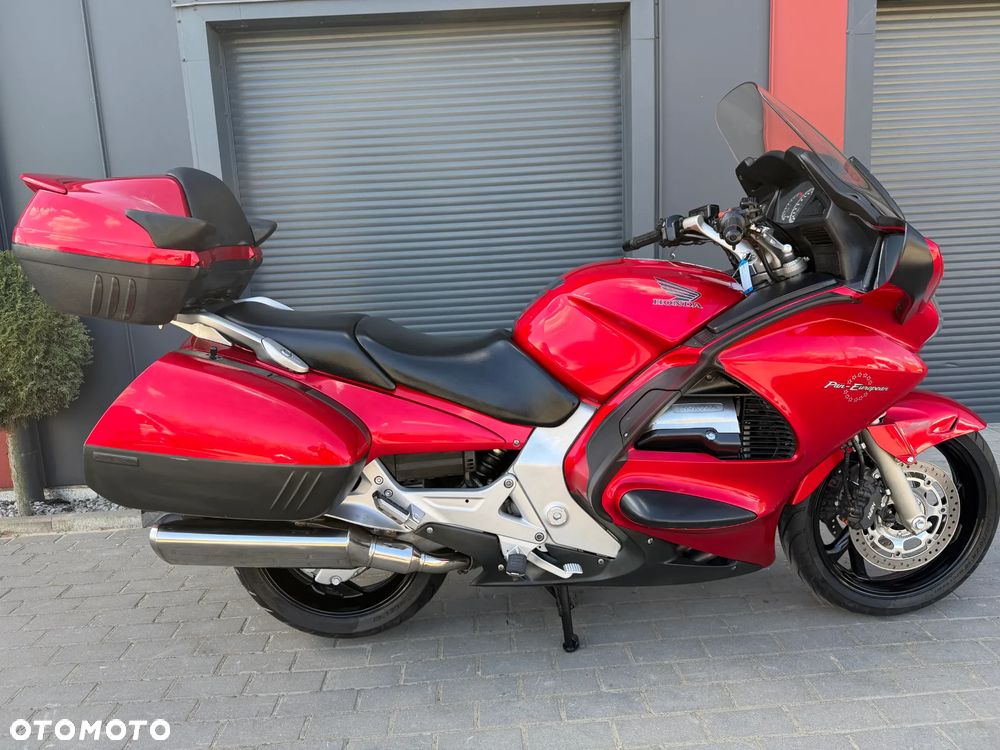 Honda ST - 39