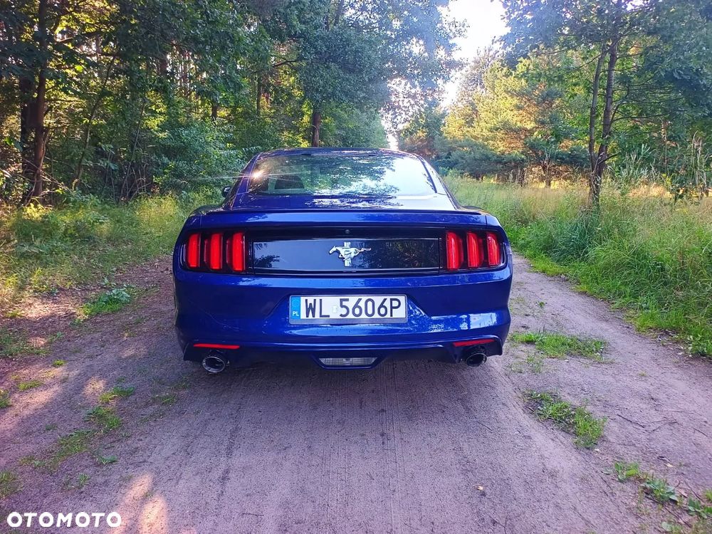 Ford Mustang 3.7 V6 - 8