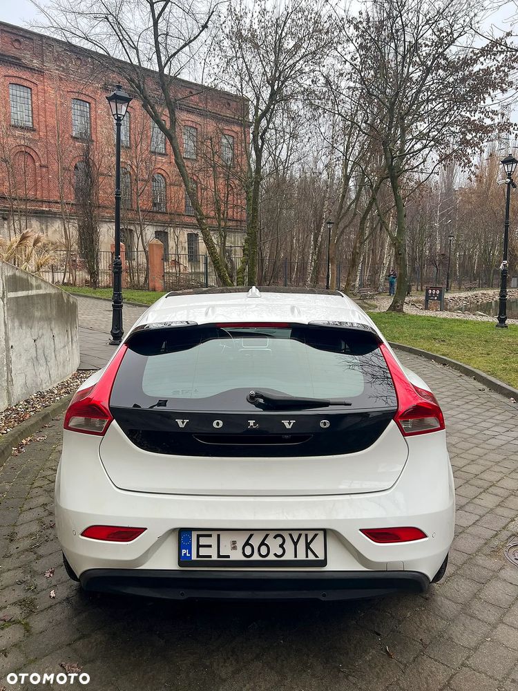 Volvo V40 D2 Summum - 8