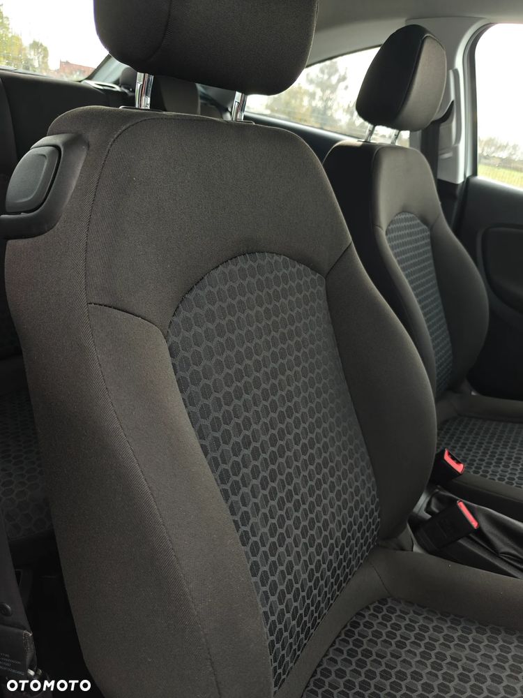 Opel Corsa 1.2 16V Enjoy - 15