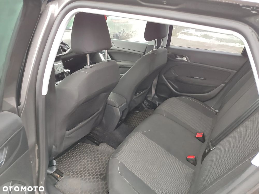 Peugeot 308 1.5 BlueHDi Business Line S&S - 7