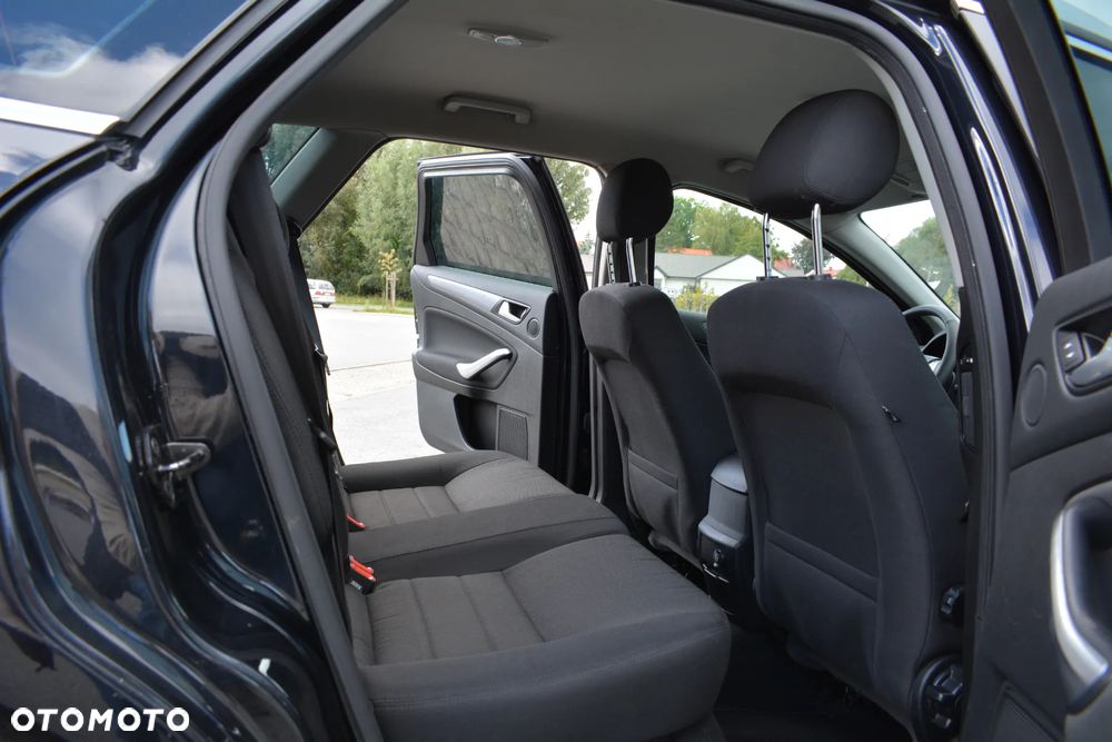 Ford Mondeo - 20