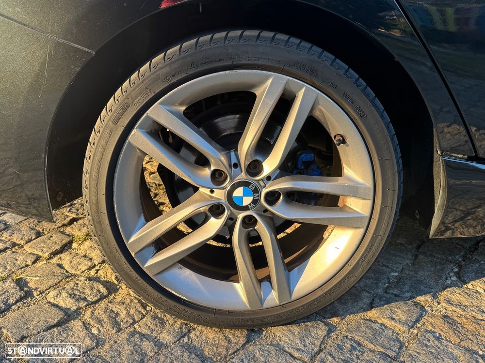 BMW 116 d Pack M - 21