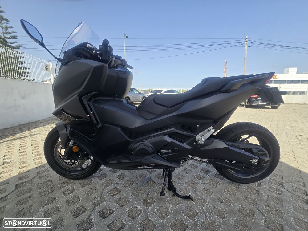 Honda Forza DCT 750 - 5