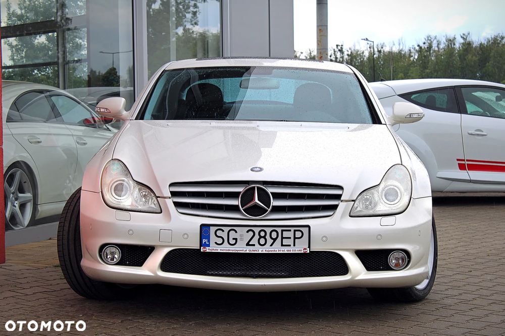 Mercedes-Benz CLS 500 - 12