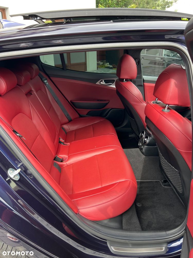 Kia Stinger 2.0 T-GDI GT Line - 17