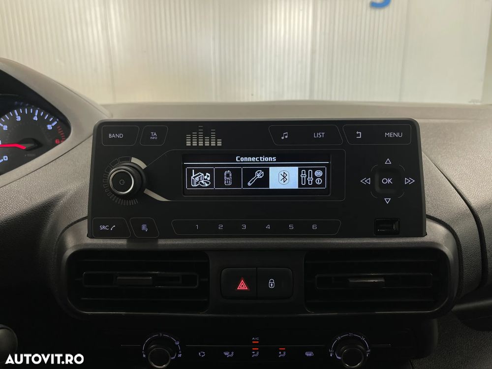 Peugeot Partner - 11