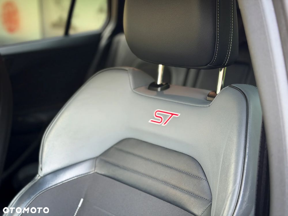 Ford Focus 2.3 EcoBoost ST-2 - 22