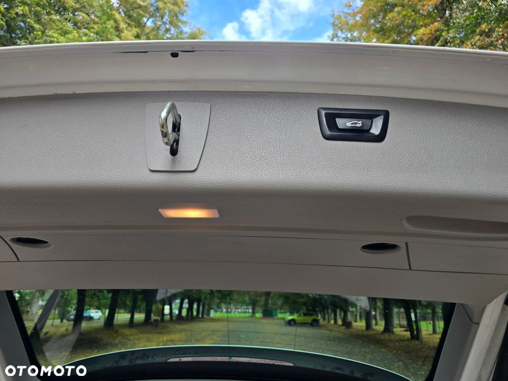 BMW Seria 3 320d xDrive Advantage - 22