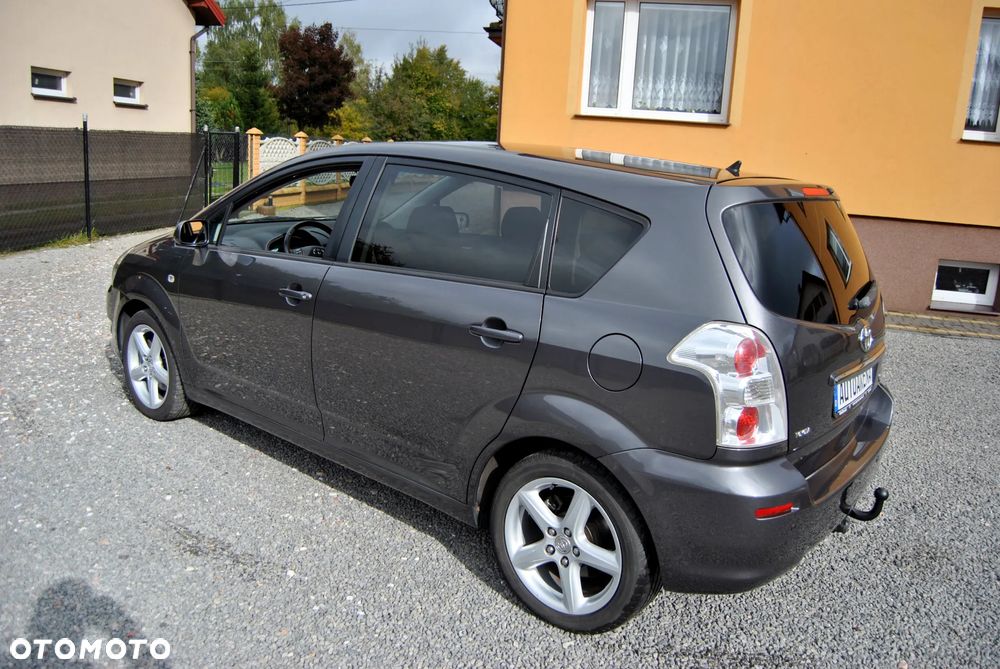 Toyota Corolla Verso 1.8 Sol + 7os - 17