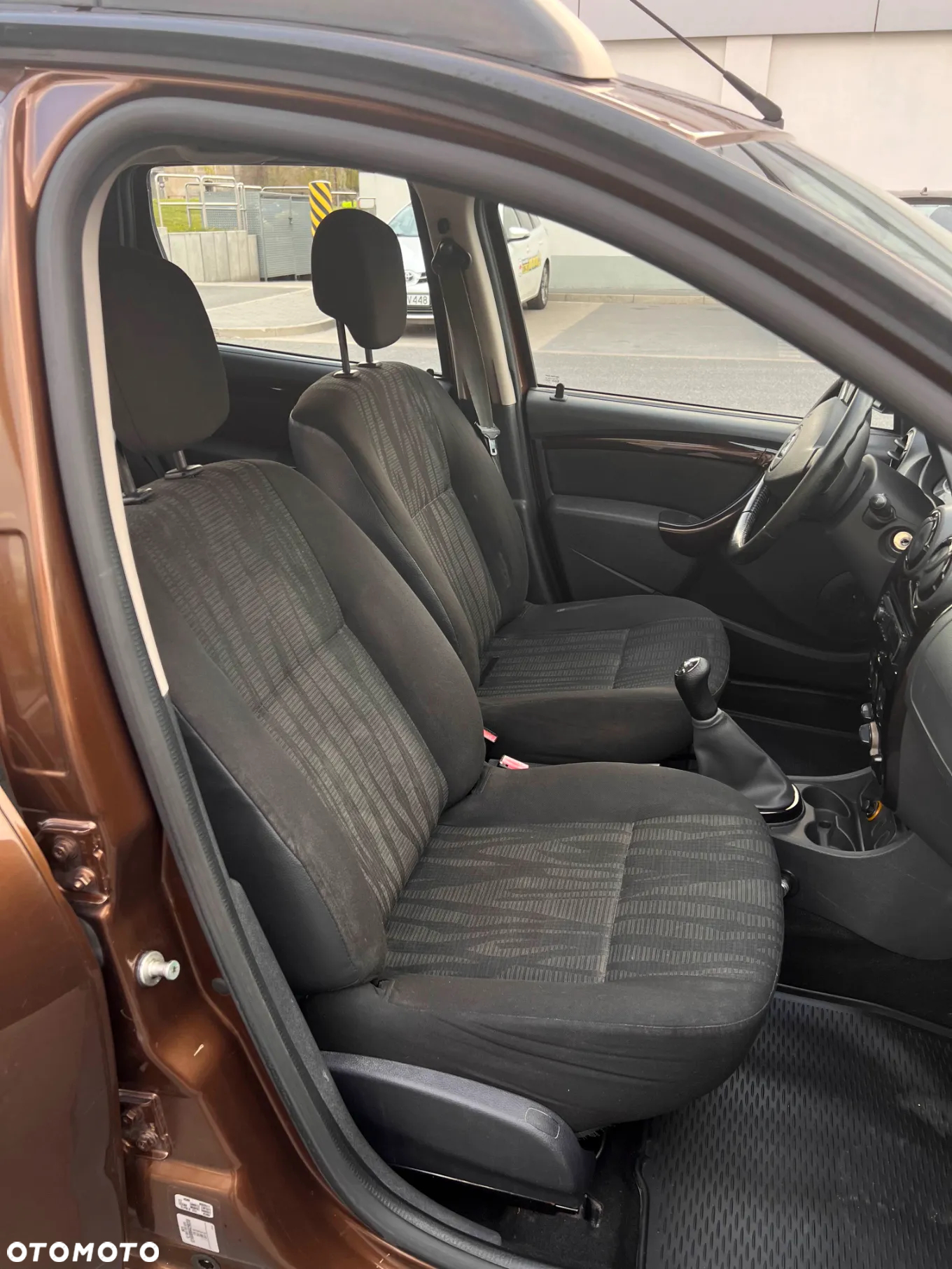 Dacia Duster 1.6 Laureate - 14