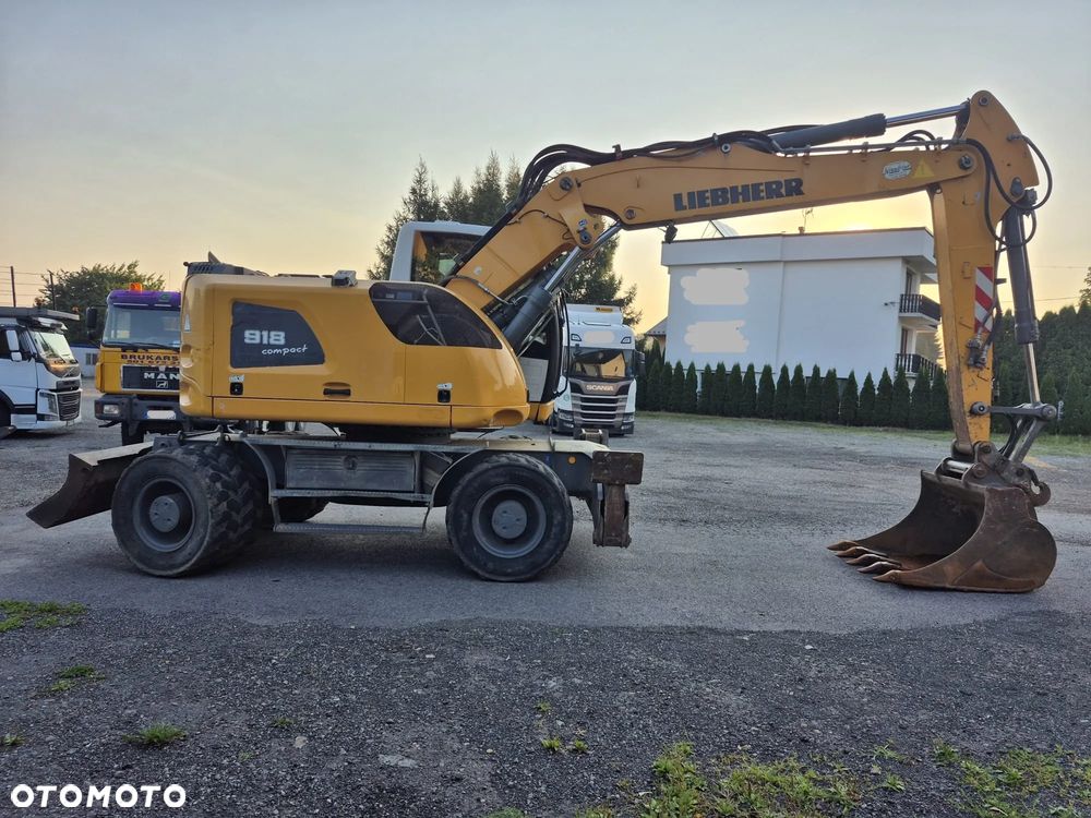 Liebherr A918 - 2