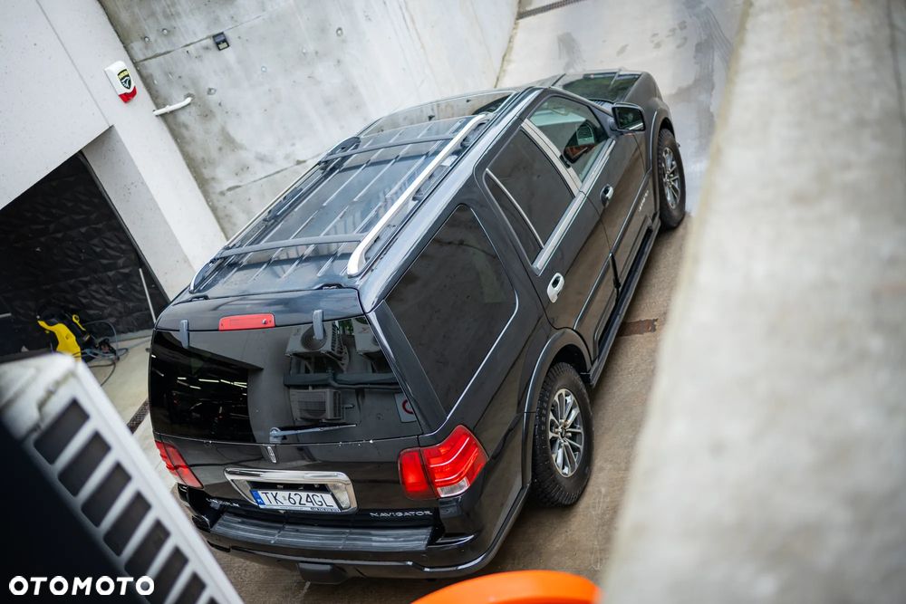 Lincoln Navigator 5.4 4WD - 9