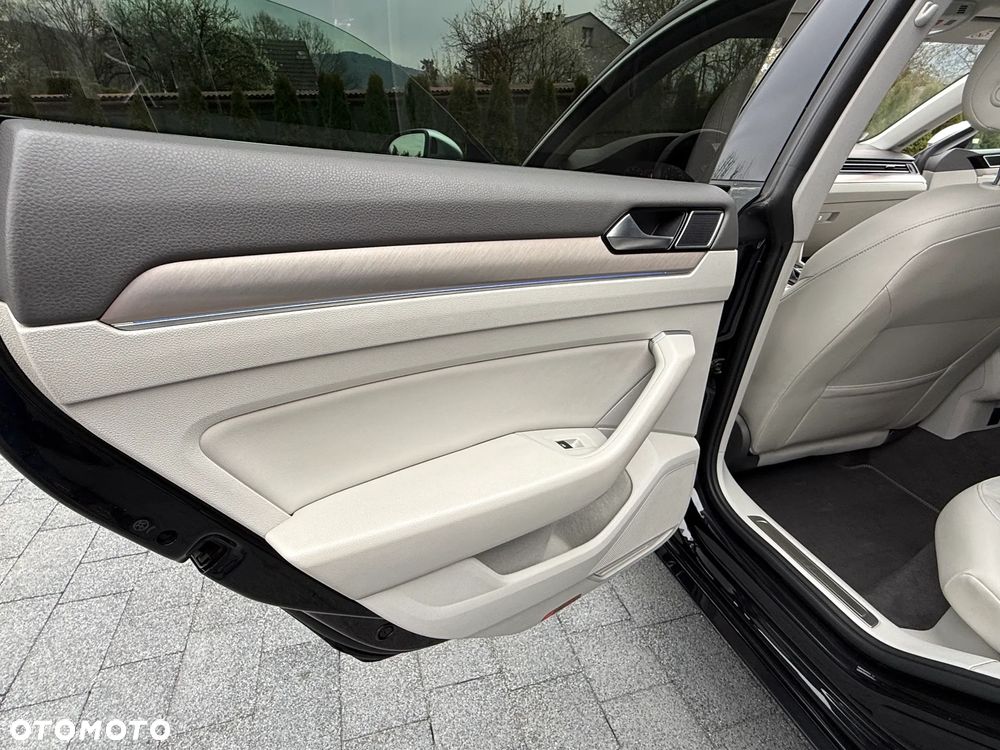 Volkswagen Arteon 2.0 TSI Elegance DSG - 25