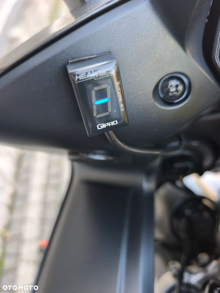 Yamaha FZ - 22