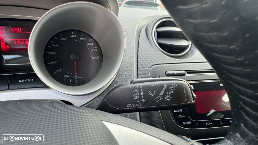 SEAT Ibiza ST 1.6 TDI Copa DPF - 23