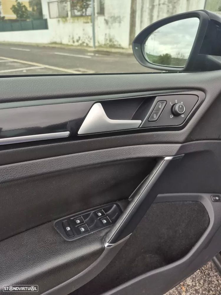 VW Golf 1.4 GTE Plug-In-Hybrid DSG - 20