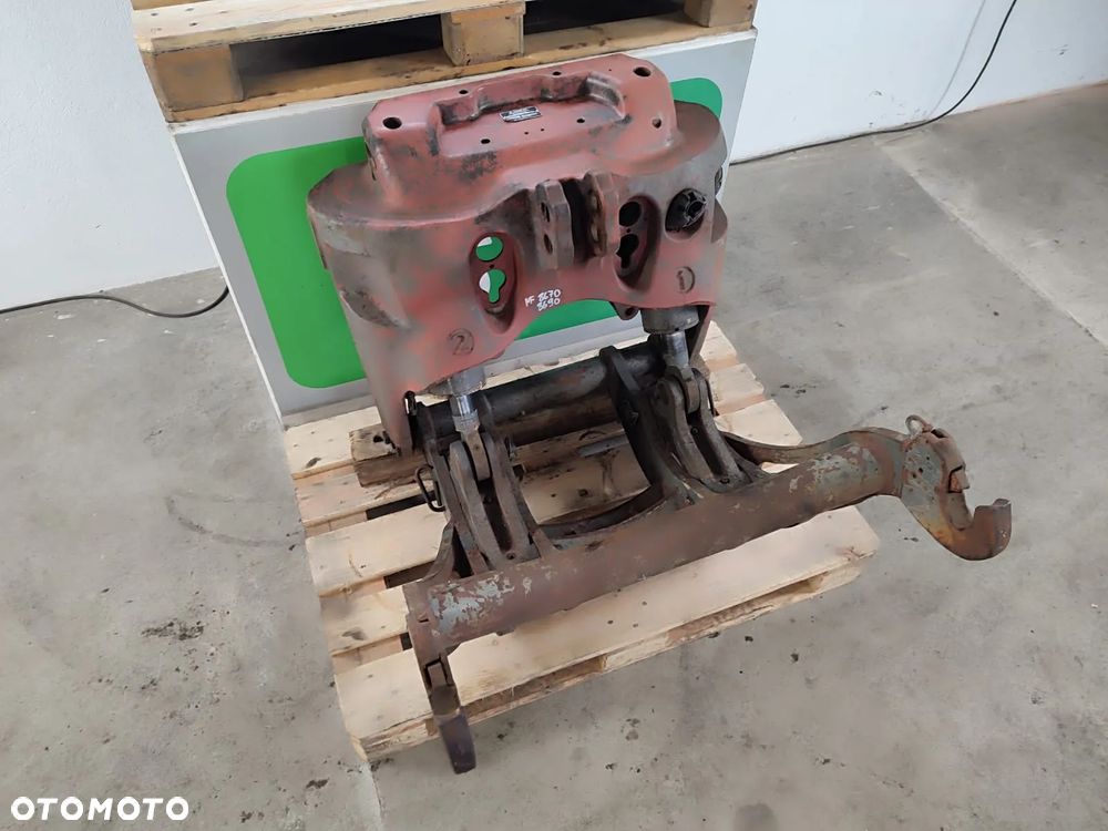 Przedni TUZ 4362146H01 MASSEY FERGUSON 8670 - 7