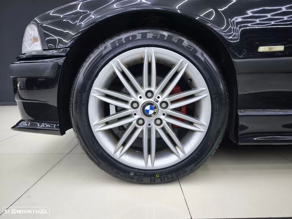 BMW 318 i Cabriolet M Sport - 17