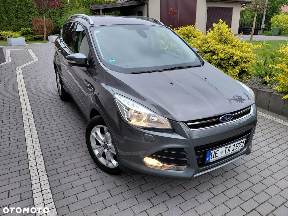 Ford Kuga 1.6 EcoBoost 2x4 Titanium - 11