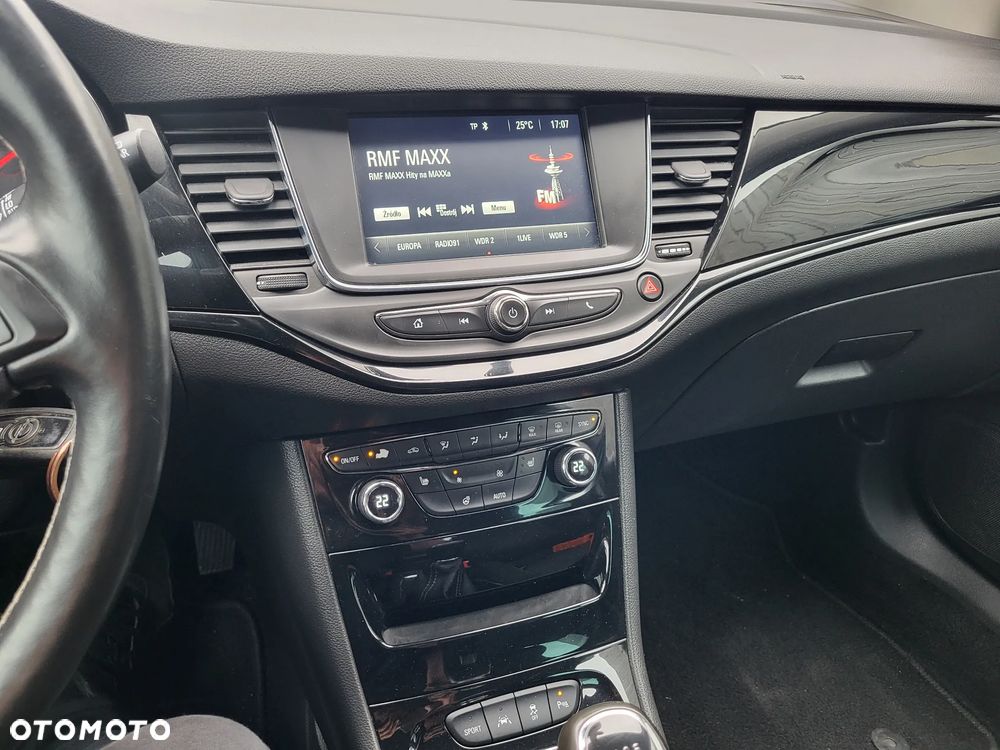 Opel Astra 1.6 CDTI Sport - 10