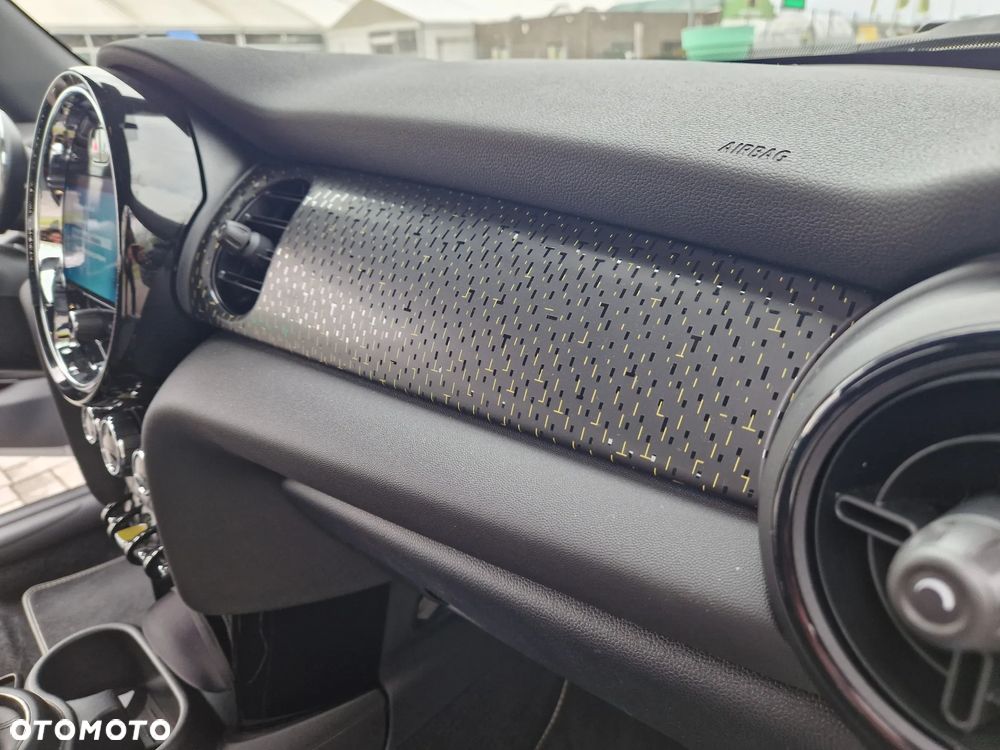 MINI Cooper SE Electric Trim - 14