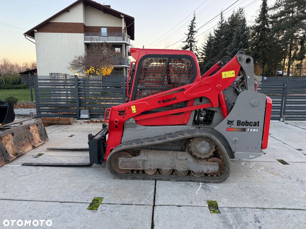 Bobcat T590 - 3