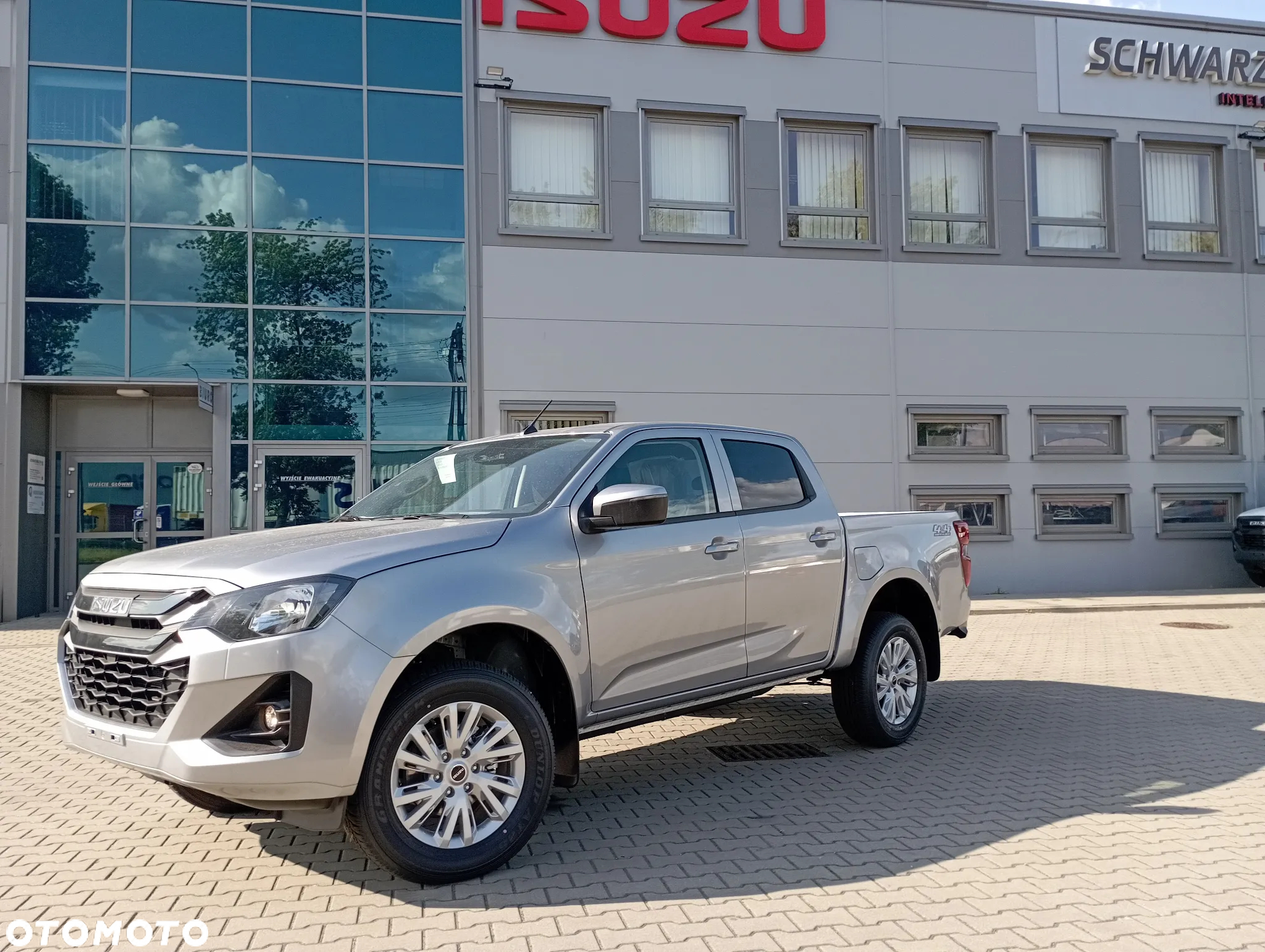 Isuzu D-Max 1.9 DC LS - 4