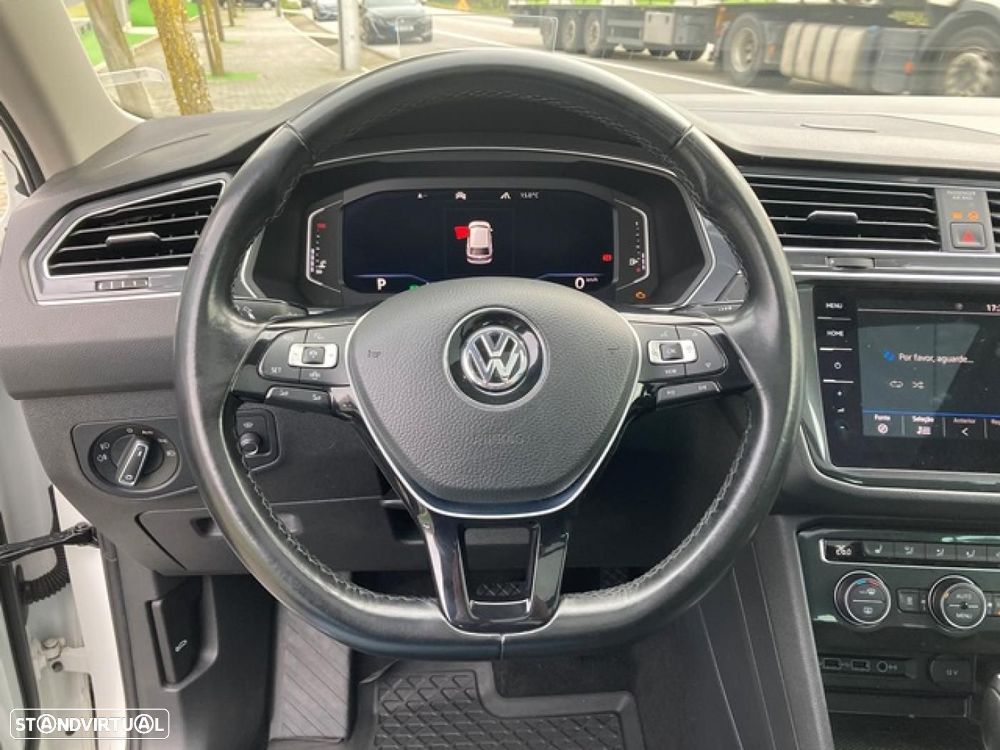 VW Tiguan 2.0 TDI R-Line DSG 4Motion - 13