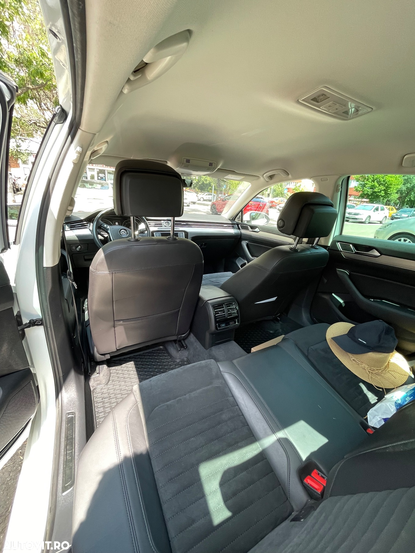 Volkswagen Passat 1.6 TDI (BlueMotion Technology) DSG Trendline - 8