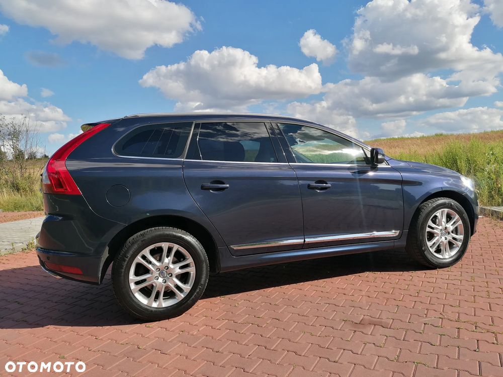 Volvo XC 60 D5 AWD Summum - 6