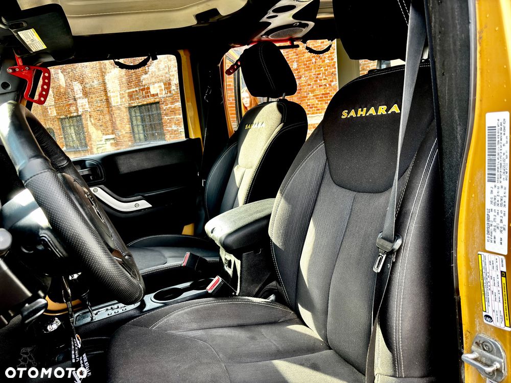 Jeep Wrangler 3.6 Unlim Sahara - 31