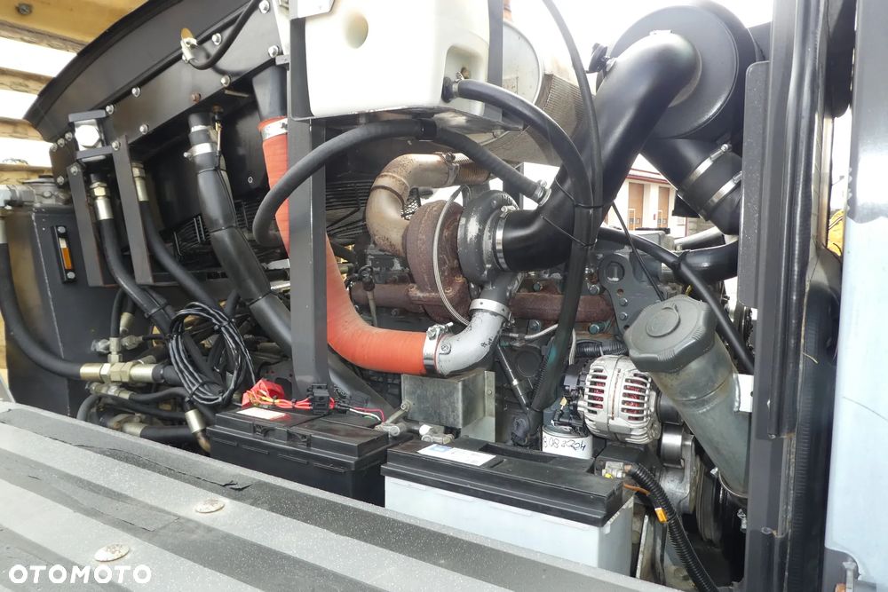 New Holland 106,6/A NAPĘD 6X6 Z SYSTEM NIWELACJI - 16