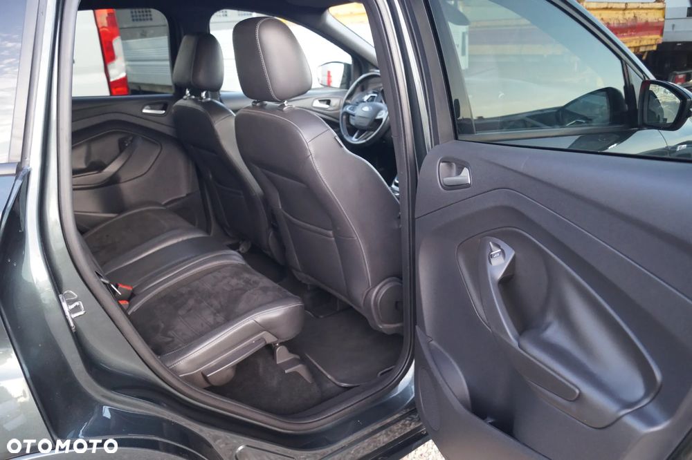 Ford Kuga 1.5 EcoBoost FWD ST-Line Black ASS MMT6 - 31