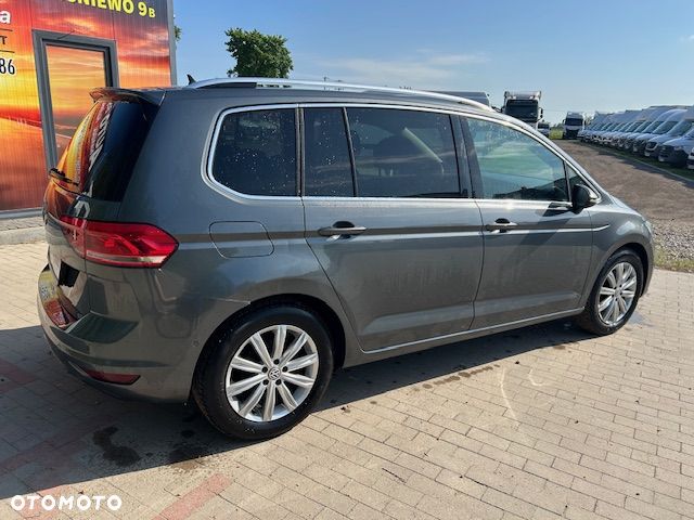 Volkswagen Touran 2.0 TDI SCR DSG IQ.DRIVE - 3