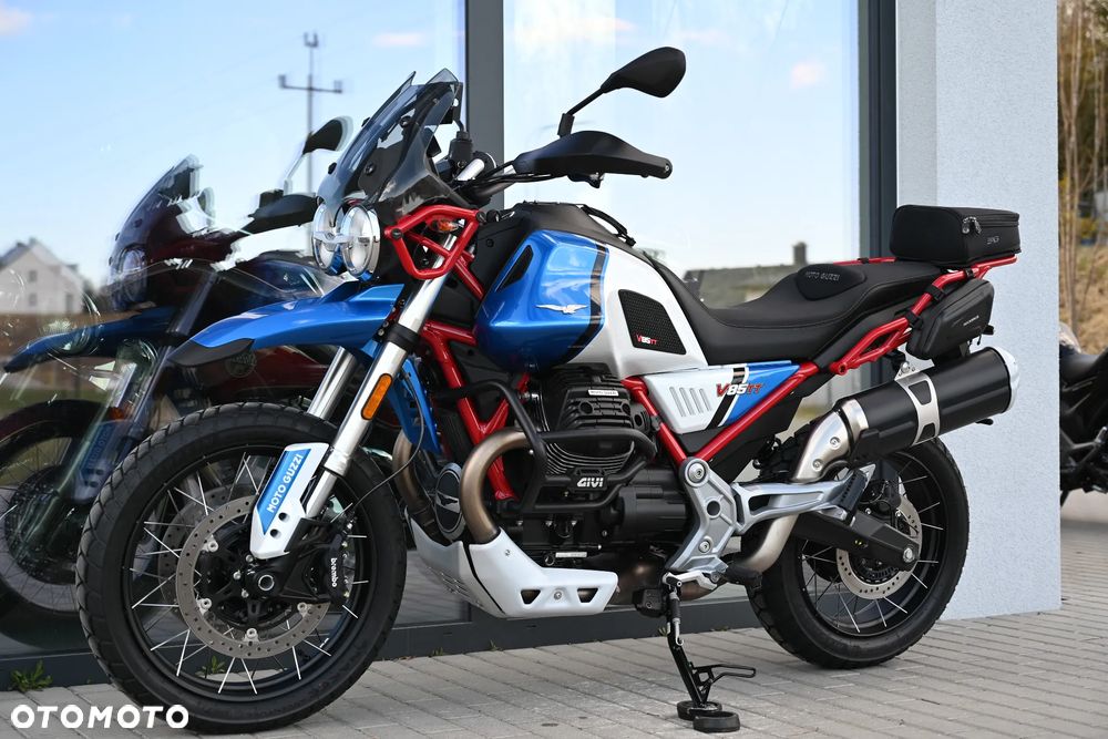 Moto Guzzi V85 - 4