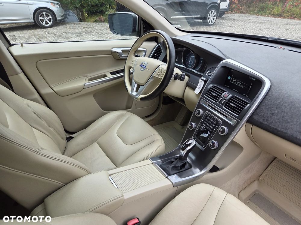 Volvo XC 60 T6 AWD Summum - 11